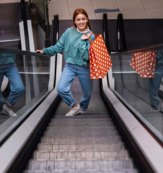 shopping mall escalator in uae